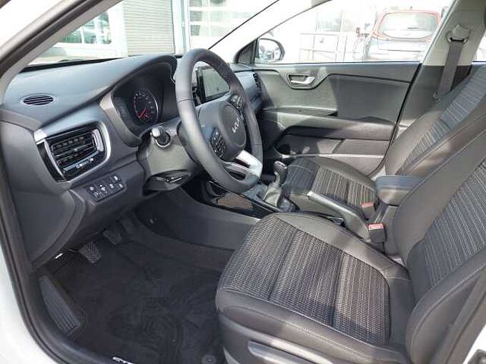 Kia Stonic 1.0 T-GDI 100 Vision *NAVI*DAB*PDC*APPS*