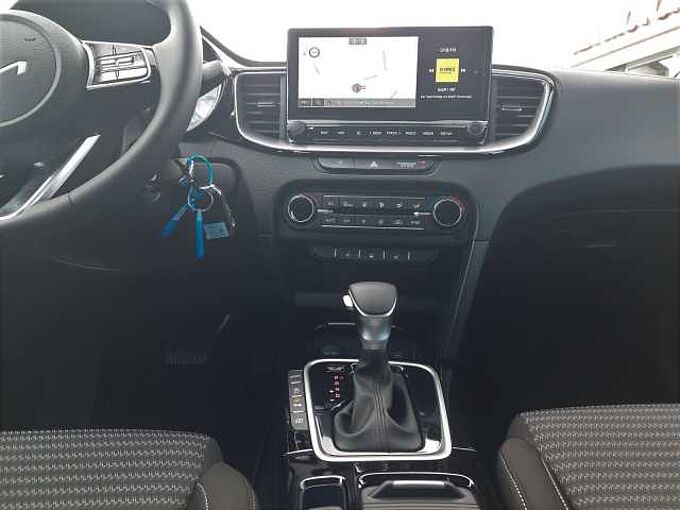 Kia Ceed 1.5 T-GDI DCT Vision *NAVI*APPS*KOMFORT+*