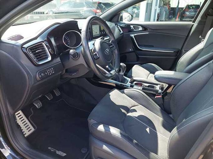 Kia proceed 1.4 T-GDI GT Line **NAVI*TECH* LED*GD**