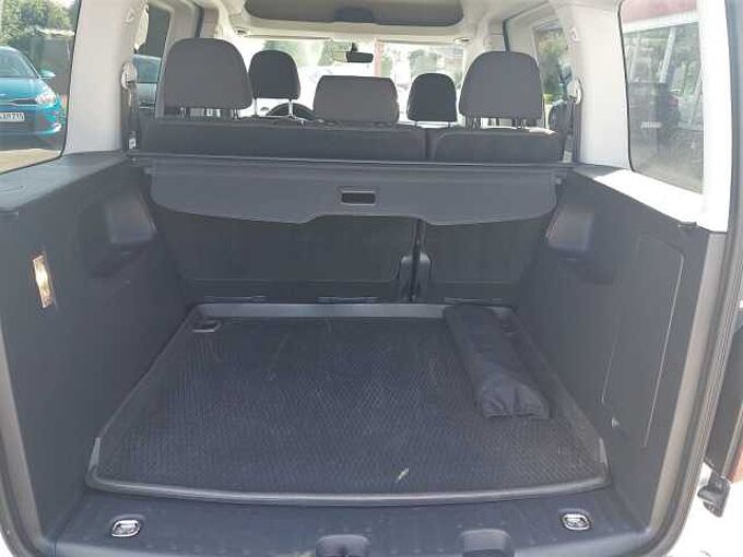 Volkswagen Caddy 2.0 TDI DSG Comfortline *BIXENON*AHK*APPS*