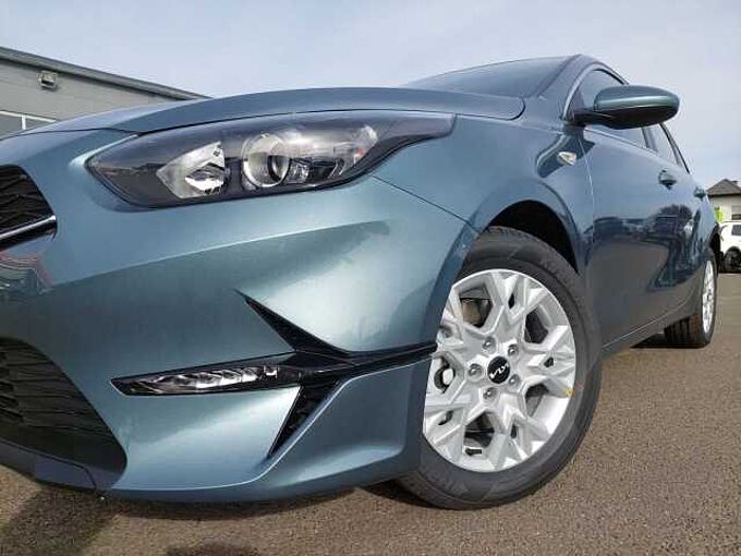 Kia Ceed 1.5 T-GDI DCT Vision *NAVI*APPS*KOMFORT+*