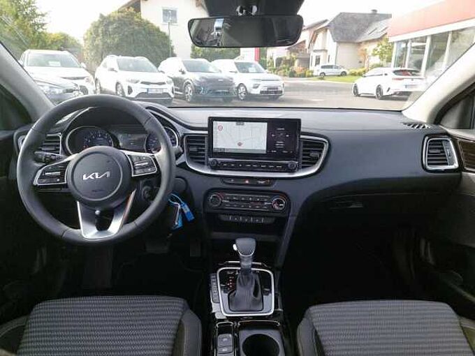 Kia Ceed 1.5 T-GDI DCT Vision *NAVI*APPS*KOMFORT+*