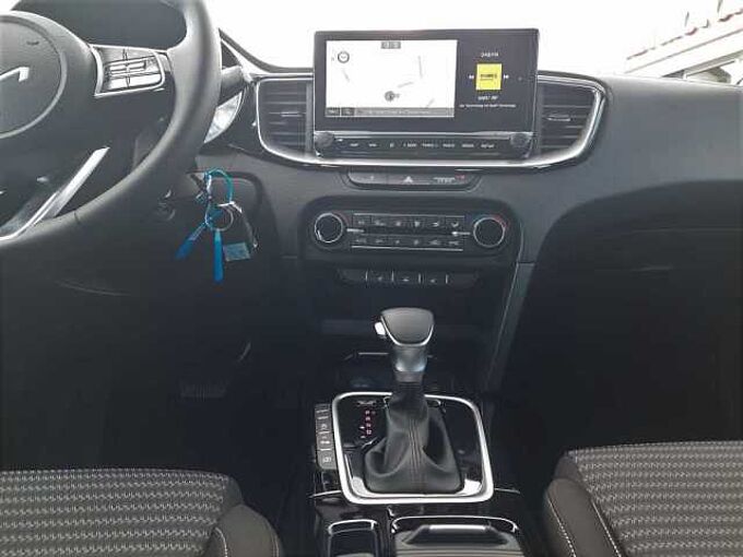 Kia Ceed 1.5 T-GDI DCT Vision *NAVI*APPS*KOMFORT+*